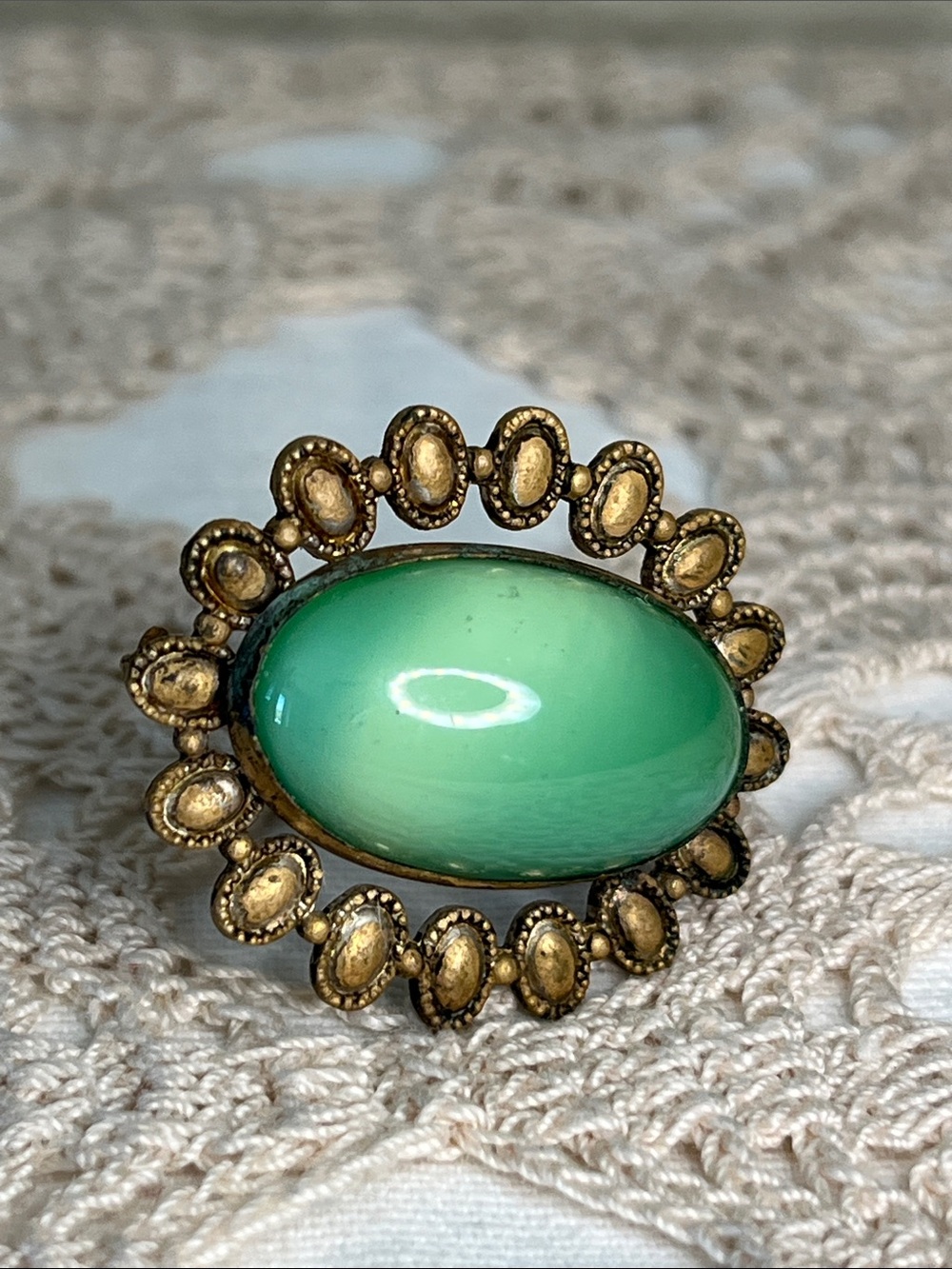 Antique Green Glass Cabochon Brooch C-Clasp Gold Tone Filigree Victorian Revival - Picture 5 of 10